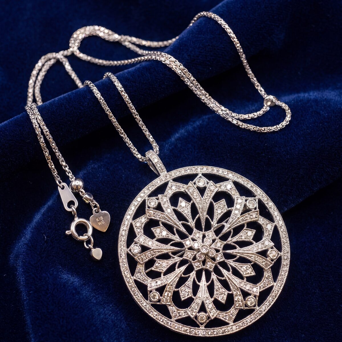 Diamond Circular Pendant Brooch White Gold — photograph 2