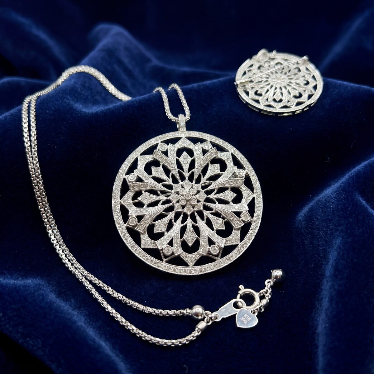 Diamond Circular Pendant Brooch White Gold — photograph 3