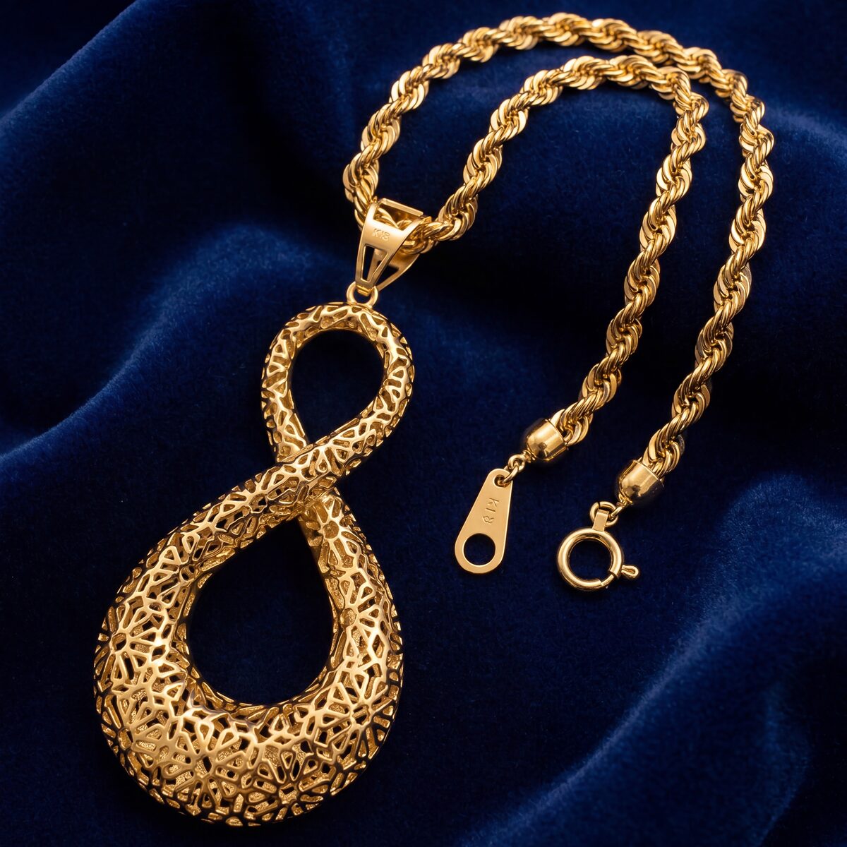 Gold Infinity Pendant Rope Chain — photograph 1