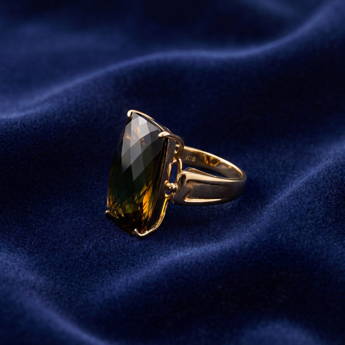 Smoky Quartz Chequerboard Dress Ring — photograph 3
