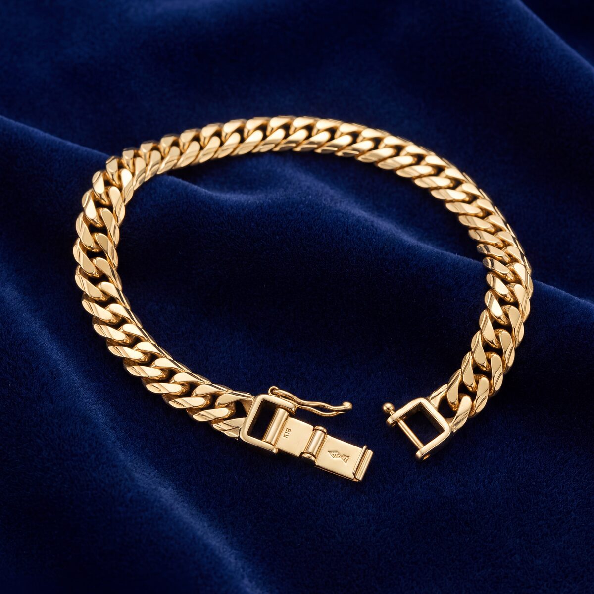 Yellow Gold Double Curb Fancy Link Bracelet — photograph 1