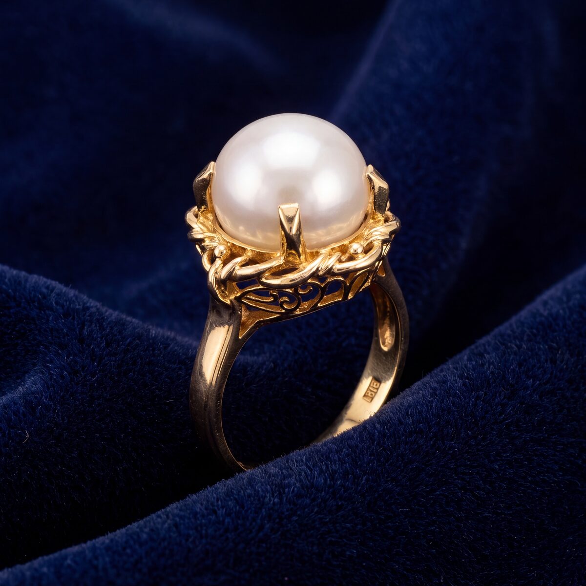 South Sea Pearl Dress Ring — photograph 1